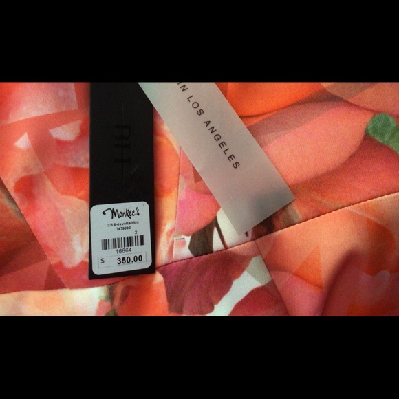 Black Halo NWT floral dress with spaghetti straps - Picture 5 of 16